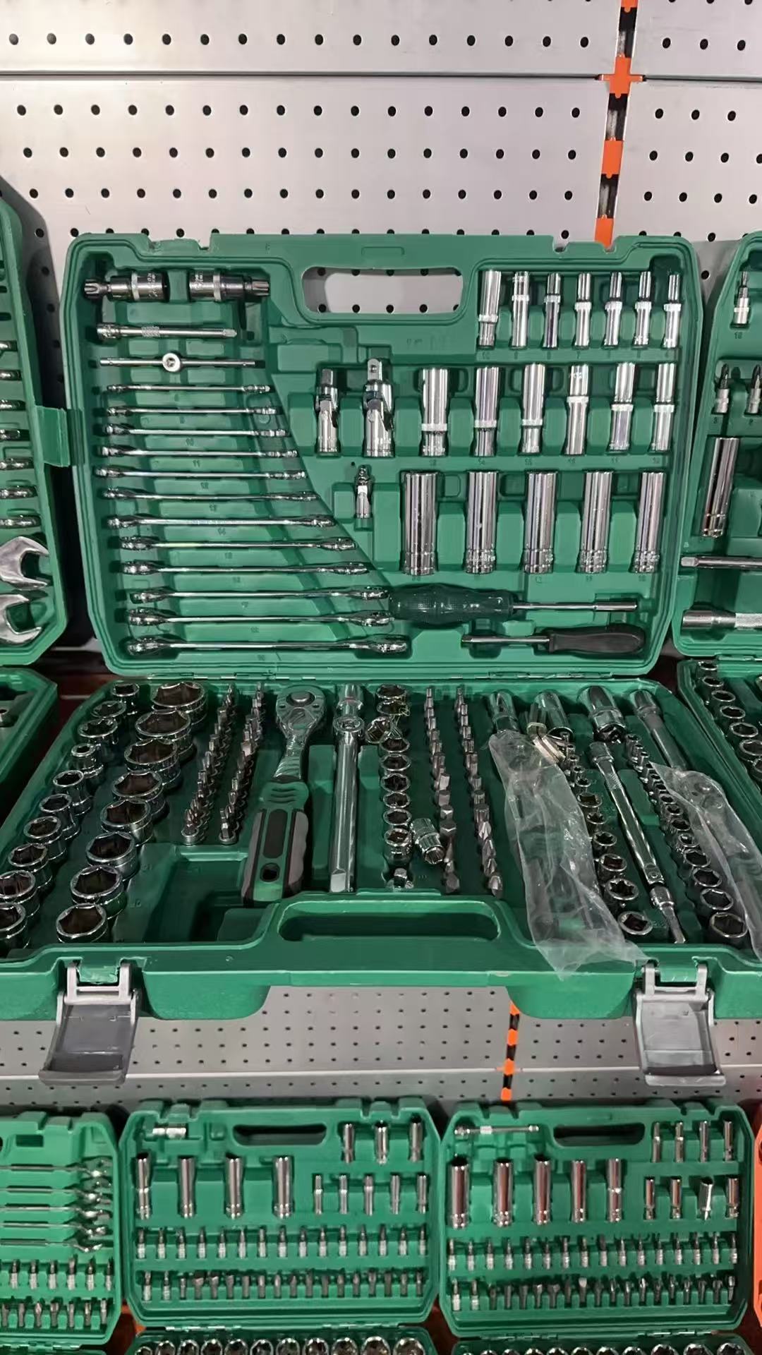 216-Piece DIY Auto Repair Tool - огляд і ціна Power Tools Repairs